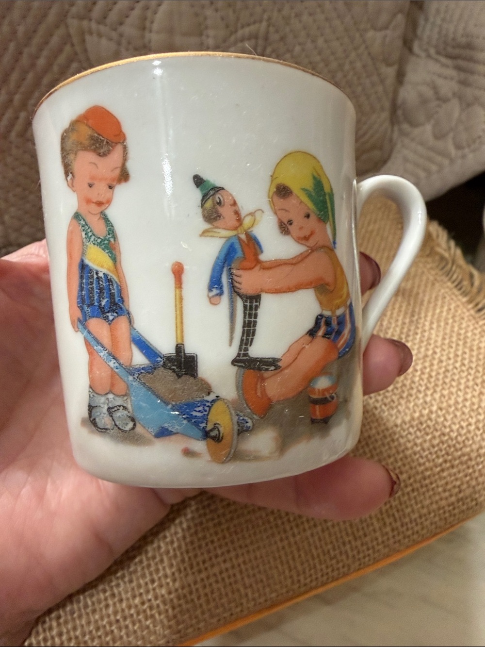 Porcelain Children's Illustration Mug in Yellow & Blue